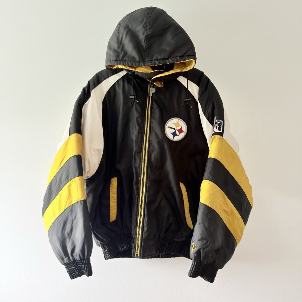 Vintage 1990's Pittsburgh Steelers Pro Player Hooded Puffer Jacket Men's Size XL